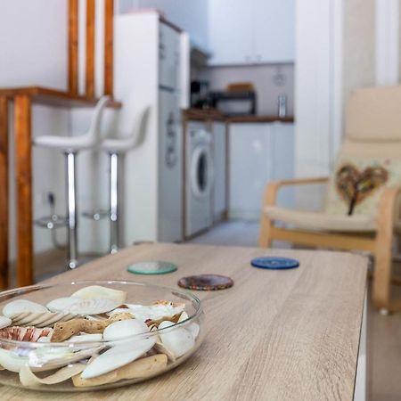 Comfy Away - Estudio En Patio De Vecinos En Las Setas Севиля Екстериор снимка