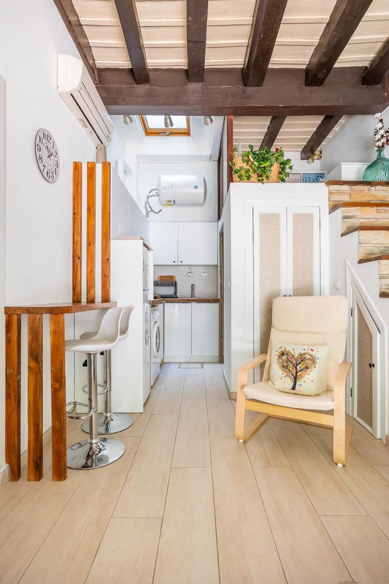 Comfy Away - Estudio En Patio De Vecinos En Las Setas Севиля Екстериор снимка